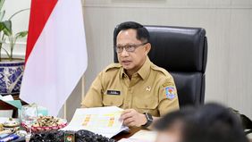 Menteri Dalam Negeri (Mendagri) Muhammad Tito Karnavian meminta pemerintah daerah (Pemda) bergerak cepat menangani kebakaran hutan dan lahan (karhutla). Penanganan tak hanya difokuskan pada kebakaran yang sudah terjadi, tetapi juga mencegah munculnya