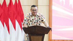 Bonus dan apresiasi diberikan oleh Hardiyanto Kenneth