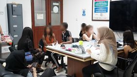 Kantor Imigrasi Ngurah Rai bersama Kantor Wilayah Direktorat Jenderal Imigrasi Bali dan Polda Bali mengamankan 13 warga negara asing (WNA) dalam operasi gabungan di kawasan Umalas, Seminyak, dan Canggu, Bali.