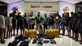 Polresta Sorong Kota menangkap seorang pria berinisial O.J.D.F. yang diduga terlibat pencurian dengan pemberatan di kapal pesiar milik warga negara asing (WNA) asal Jerman. Kapal tersebut sedang berlabuh di Kota Sorong, Papua Barat Daya, dengan nilai