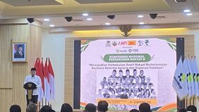 Menteri Koperasi Ferry Juliantono menyampaikan bahwa operasional Koperasi Desa/Kelurahan Merah Putih (KDKMP) akan memasuki tahap soft launching pada Oktober 2026.