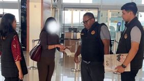 Petugas dari Kantor Imigrasi Kelas I Tempat Pemeriksaan Imigrasi (TPI) Jakarta Utara secara tegas menindak seorang Warga Negara Asing (WNA) asal Thailand yang berinisial PD. 