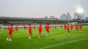 Timnas Indonesia dipastikan tidak diperkuat Dony Tri Pamungkas dan Yakob Sayuri pada FIFA ASEAN Cup 2026. Pelatih kepala John Herdman mengatakan kedua pemain tersebut harus absen karena kondisi masing-masing.

