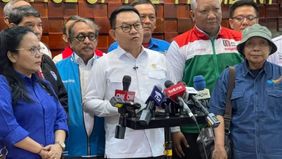 Kepala Staf Kepresidenan (KSP) Dudung Abdurachman menerima 11 aspirasi dari sejumlah perwakilan organisasi buruh yang berkaitan dengan perlindungan dan kesejahteraan pekerja untuk selanjutnya disampaikan kepada kementerian terkait dan DPR RI.