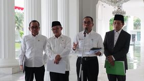 Pemerintah mengkaji sejumlah skema untuk merealisasikan arahan Presiden Prabowo Subianto terkait pembebasan biaya kuliah di perguruan tinggi negeri (PTN).