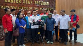 Kepala Staf Kepresidenan (KSP) Dudung Abdurachman menyampaikan bahwa Rancangan Undang-Undang (RUU) Pelindungan Ketenagakerjaan yang tengah dibahas DPR RI bersama pemerintah kini berada pada tahap menunggu pengesahan.