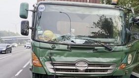 Kecelakaan yang melibatkan dua truk jenis tractor head merek Hino terjadi di ruas Tol Jagorawi KM 16.100 A arah Ciawi, Jumat, 2 Oktober 2026, pagi. Insiden tersebut dipastikan tidak menimbulkan korban jiwa maupun luka-luka.

