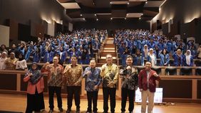 Warta Ekonomi dan LPS Gelar Seminar Penguatan Literasi Keuangan di Universitas Pamulang
