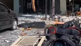 Ledakan terjadi di ruko Perumahan San Antonio, Pakuwon City, Jalan Kalisari Utara I, Kecamatan Mulyorejo, Surabaya, Jawa Timur, Selasa, 6 Oktober 2026 pagi.
