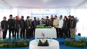 Perum BULOG kembali menorehkan sejarah baru dalam perjalanan menjaga ketahanan pangan nasional dengan keberhasilan pengadaan gabah dan beras dalam negeri yang melampaui 4 juta ton setara beras.