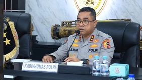 Polri melakukan mutasi terhadap sejumlah perwira tinggi (Pati) dan perwira menengah (Pamen) berdasarkan Surat Telegram Kapolri Nomor ST/2262/X/KEP./2026 tertanggal 12 Oktober 2026.