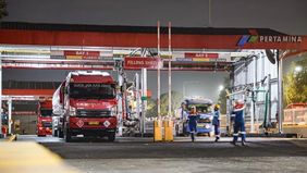 PT Pertamina Patra Niaga mengoptimalkan distribusi bahan bakar minyak (BBM) di Bali dengan mengoperasikan armada mobil tangki dan terminal selama 24 jam.