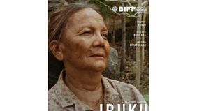 Sutradara Indonesia Eddie Cahyono meraih penghargaan juri khusus (Special Jury Award) melalui film "IBUKU" (My Mother) dalam Festival Film Internasional Busan ke-31 tahun 2026 di Korea Selatan.
