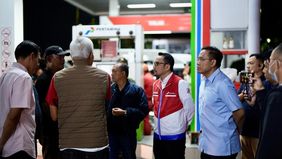 Vice President Corporate Communication PT Pertamina (Persero), Muhammad Baron, mengatakan tambahan pasokan terus diimbangi dengan pengaturan distribusi yang responsif, terutama ke SPBU yang masih mengalami peningkatan kebutuhan dan antrean kendaraan.
