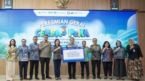 PT Bank Rakyat Indonesia (Persero) Tbk melalui program Tanggung Jawab Sosial dan Lingkungan (TJSL) BRI Peduli memperkuat komitmennya terhadap peningkatan literasi dan pelindungan konsumen melalui dukungan bagi Gerai CERDAS PeKA atau Cakrawala Edukasi