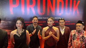 Pichouse Films, Pentana Production Studio, dan Bimasakti
Pictures Production menggelar gala premiere film Pirunduk di CGV Grand Indonesia pada
Kamis (15/10/2026). Film horor yang mengangkat urban legend masyarakat Banjar itu siap
tayang di bioskop In