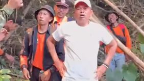 KDM menyampaikan, helikopter akan segera dikerahkan untuk mendukung pemadaman kebakaran hutan Gunung Ciremai.