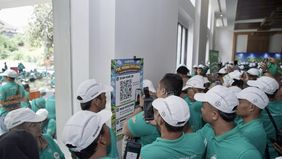 Bayer Indonesia meluncurkan FARMRISE, platform digital yang menyediakan informasi, pembelajaran, dan pendampingan bagi petani dari tanam hingga panen