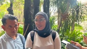 Sekitar 300 orang yang tergabung dalam Warga Jakarta Bersatu menggelar aksi demonstrasi di depan Balai Kota DKI Jakarta, Senin, 26 Oktober 2026. 