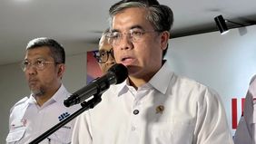 Menteri Ketenagakerjaan, Yassierli menargetkan evaluasi awal penetapan upah minimum provinsi (UMP) 2027 di tingkat Kementerian Ketenagakerjaan rampung pada pekan terakhir November 2026.