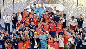 Pelatih tim nasional Spanyol, Luis de la Fuente meraih penghargaan Pelatih Putra Terbaik dalam seremoni Ballon d&rsquo;Or 2026 di London pada Senin malam, 26 Oktober waktu setempat atau Selasa dini hari 27 Oktober pukul 02.00 WIB.