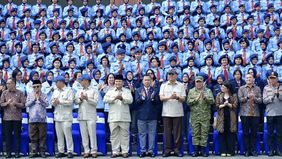 Raut bahagia dan antusiasme terpancar dari wajah para siswa-siswi SMA Taruna Nusantara Kampus Cimahi, Provinsi Jawa Barat, saat menyambut kehadiran Presiden Prabowo Subianto