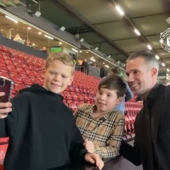 Legenda MU, Robin Van Persie Berpeluang Tangani Pemain Naturalisasi Indonesia