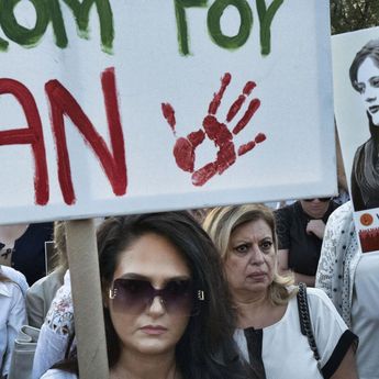 Kelompok Feminis Liberal Iran: Kami Lebih Mungkin Dibunuh Polisi Moral Ketimbang Serangan Balasan Israel