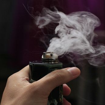 Mengenal Faringitis, Penyakit yang Seringkali Disebabkan oleh Rokok dan Vape