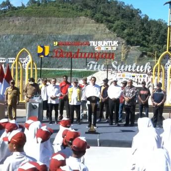 Presiden Joko Widodo Resmikan Bendungan Tiu Suntuk di Kabupaten Sumbawa Barat NTB