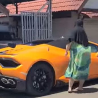 Viral Emak-emak Berdaster Bawa Mobil Lamborghini