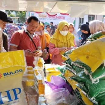 Harga Beras Bulog Resmi Naik Bulan Ini Jadi Rp12.500 per Kg