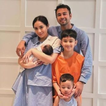 Raffi Ahmad dan Nagita Slavina Bocorkan Wajah Baby Lily, Netizen: Mirip Cipung