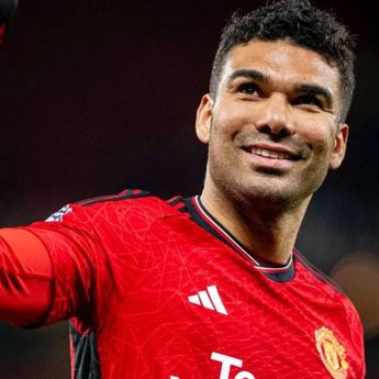 Casemiro Jadi Kambing Hitam Usai Manchester United Dibantai Liverpool