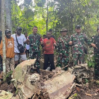 TNI Temukan Bangkai Pesawat Berusia 82 di Hutan Keramat Amyu Perbatasan RI-PNG