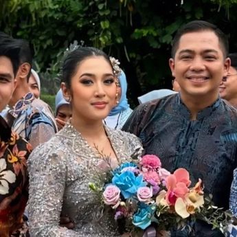 Selamat! Ade Govinda Resmi Lamar Sang Kekasih di Bandung
