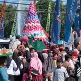Viral Warga War BH saat Perayaan Ulang Tahun Kabupaten Sragen