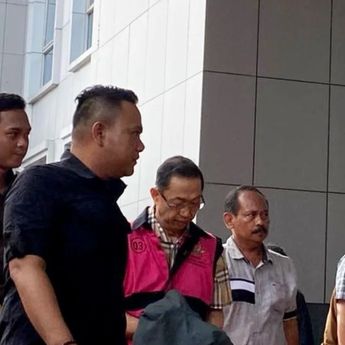 2 Tersangka Korupsi Timah Diserahkan ke Kejari, Suami Sandra Dewi?
