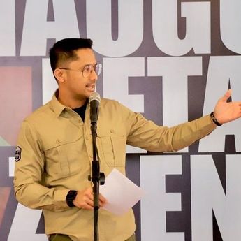 Hengky Kurniawan Unggah Video Tumpukan Sampah di Bandung Barat Malah Kena Semprot