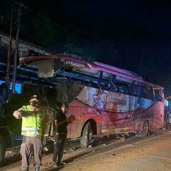 Demi Nyawa 39 Penumpang, Sopir Pilih Tabrakkan Bus Rem Blong ke Tebing di Jatim