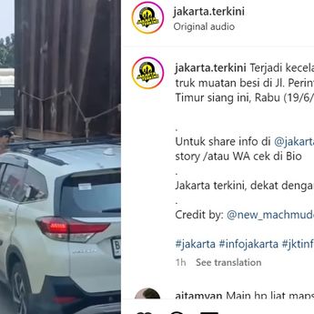 Ngeri Banget! Tak Mau Ngalah, Mobil Pribadi Nyenggol Truk Sampai Ringsek