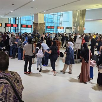 Parah! Sistem Imigrasi Bandara Soetta Alami Gangguan, Penumpang Harus Antre hingga 4 Jam