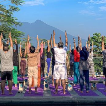 Pullman Ciawi Vimala Hills Resort Spa & Convention Peringati International Yoga Day 2024 Bertema Revitalized & Reborn