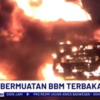 Truk BBM Pertamina Terbakar di Ruas Tol Ngawi, Sopir Nyaris jadi Korban