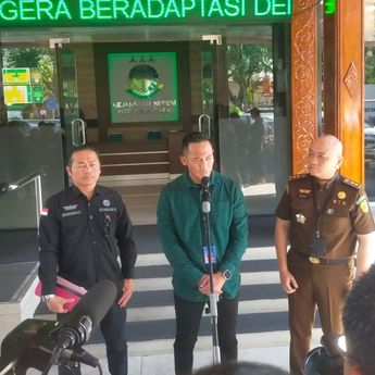 9 Warga yang Main Judi Online Tangkapan Bareskrim Polri Diserahkan ke Jaksa di Semarang