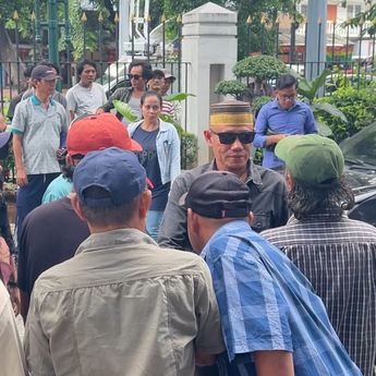 Jelang Sidang Tuntutan, Pendukung SYL Penuhi Pengadilan Tipikor Jakarta