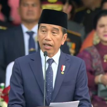 Jokowi Jadi Inspektur Upacara Hari Bhayangkara di Monas
