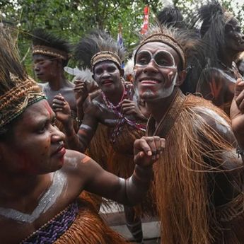 Bikin Merinding, Ini 5 Suku Paling Sakti Mandraguna di Indonesia, Disebut Punya Ilmu Hitam