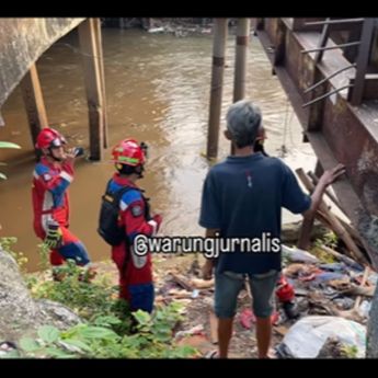 Seorang Anak Ditemukan Tewas Mengenaskan Tenggelam di Sungai Ciliwung