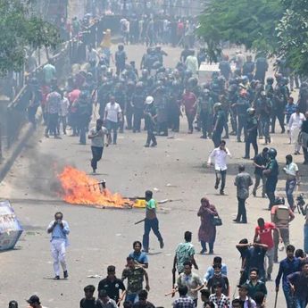 Ngeri, Stasiun TV Dibakar Ribuan Demonstran dan Sebabkan 25 Orang Tewas